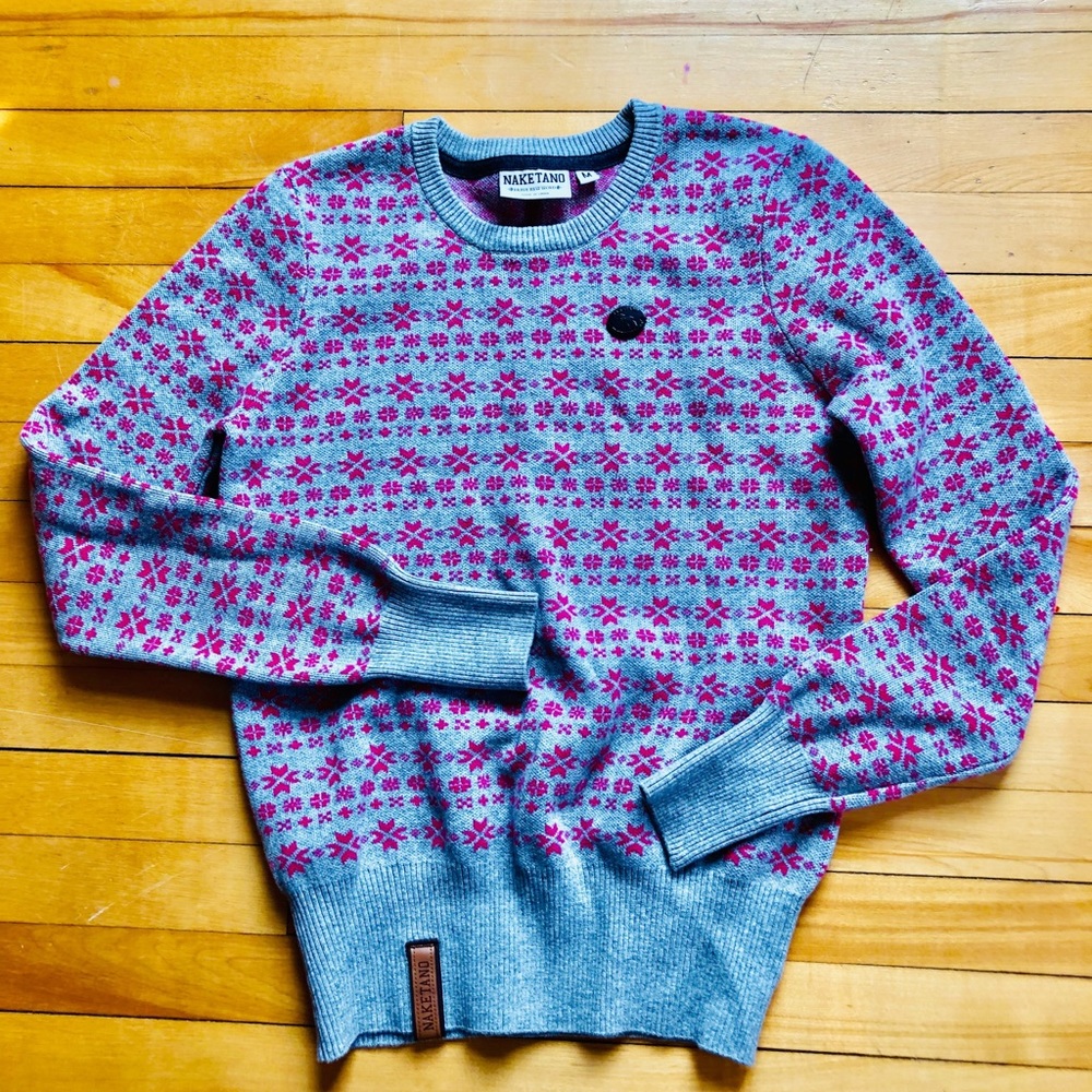 NWOT Naketano sweater (M)